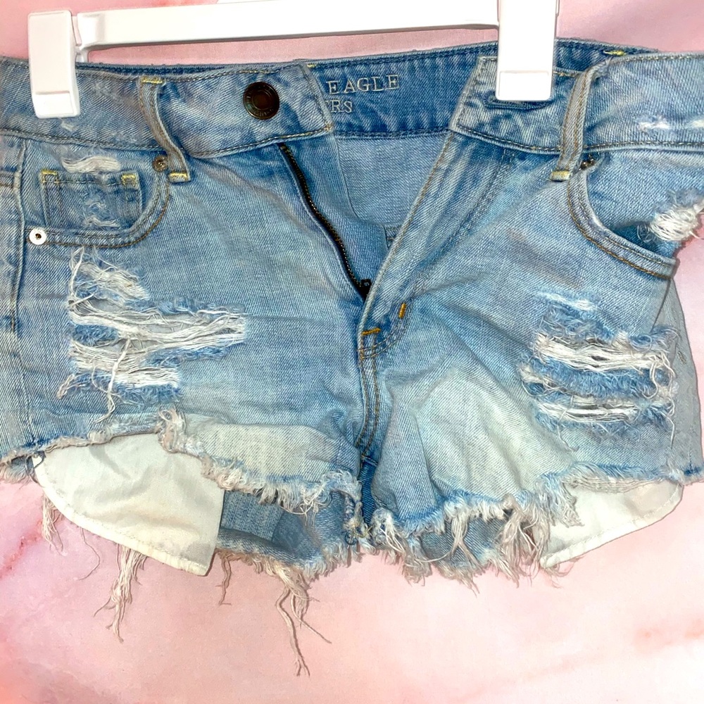 SIZE 2 AMERICAN EAGLE JEAN SHORTS 🤎